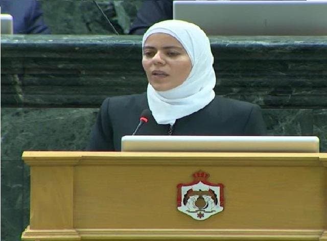 أبو غوش تطالب بكشف الدراسة الاكتوارية للضمان