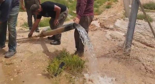 ضبط اعتداءات على خط مياه مغذٍ لـ عمان في الأغوار