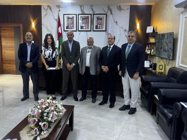 جمعية بني عبيد للبيئة والتنمية المستدامة تلتقي رئيس بلدية بني عبيد