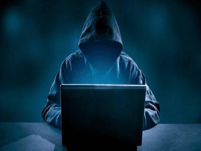 الأمن يحذر: الصفحات الوهمية صياد يبحث عن ضحية