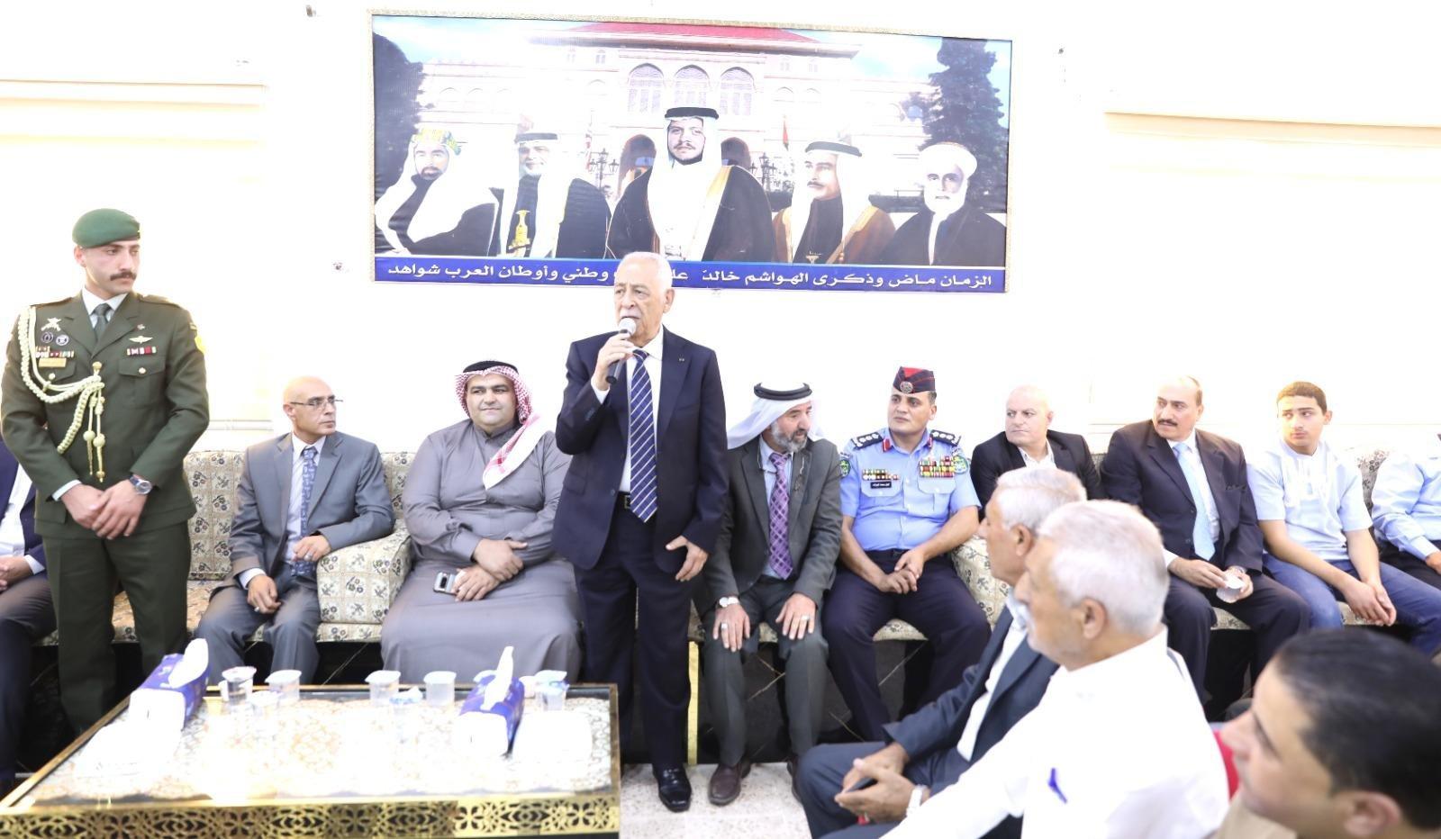مندوبا عن الملك وولي العهد.. العيسوي يعزي عشيرتي مقدادي والزعبي…صور