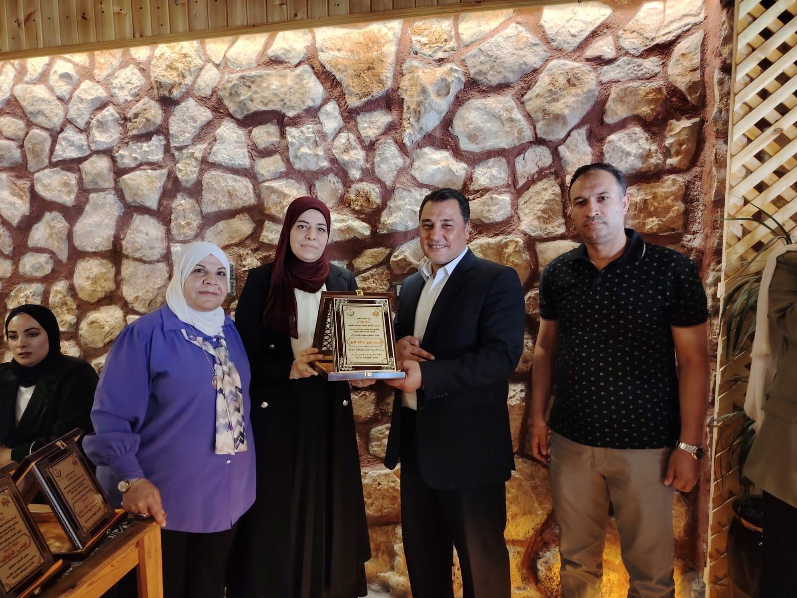 مركزا شباب وشابات عجلون النموذجي وشباب عبين عبلين ينظمان حفلًا تكريميًا بمناسبة يوم الشباب العربي.