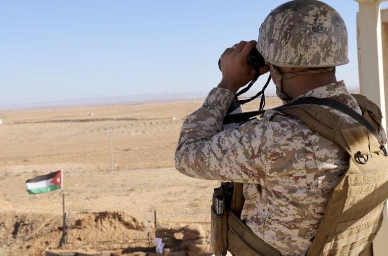 الجيش يضبط شخصا حاول التسلل عبر الحدود الشمالية