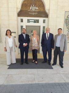 ‎الاتحاد النوعي للنحالين الأردنيين يزور السفارة الأسترالية ويبحث آفاق التعاون ودعم النحالين
