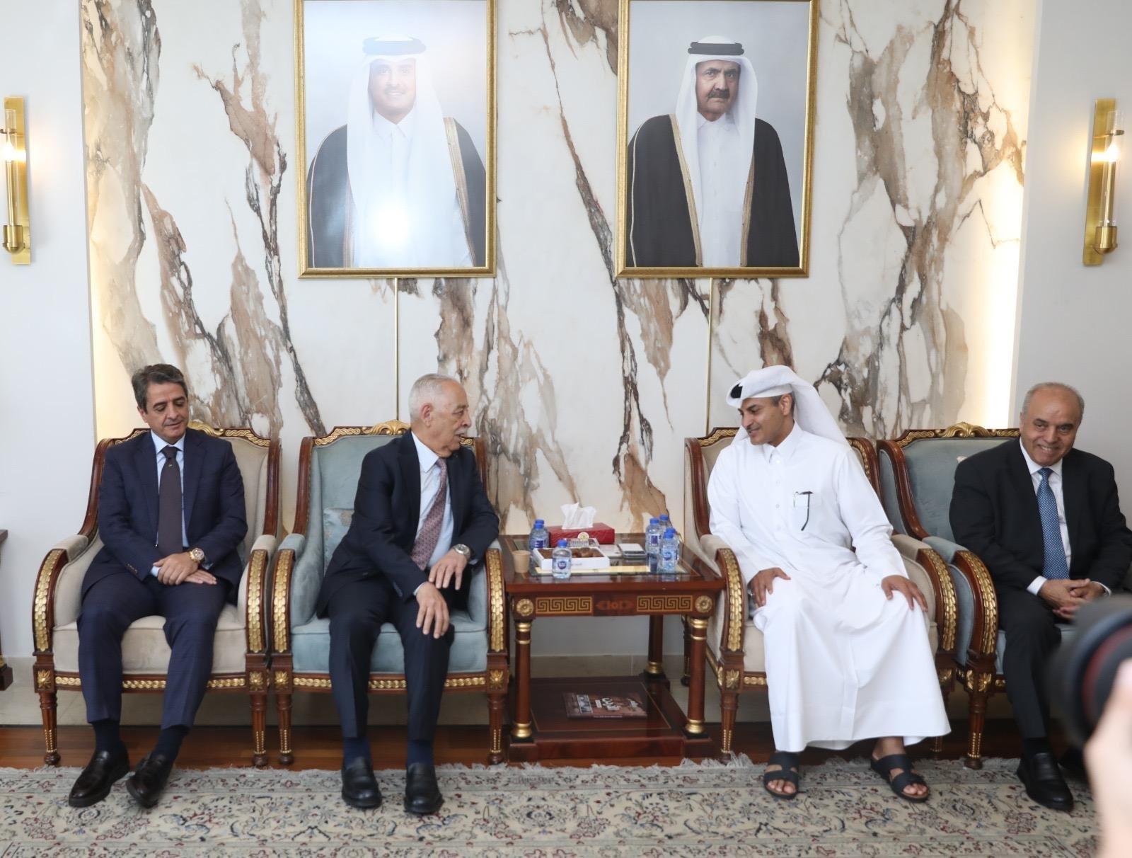 العيسوي يقدم واجب العزاء بوفاة الأمير الشيخ حمد بن خليفة آل ثاني