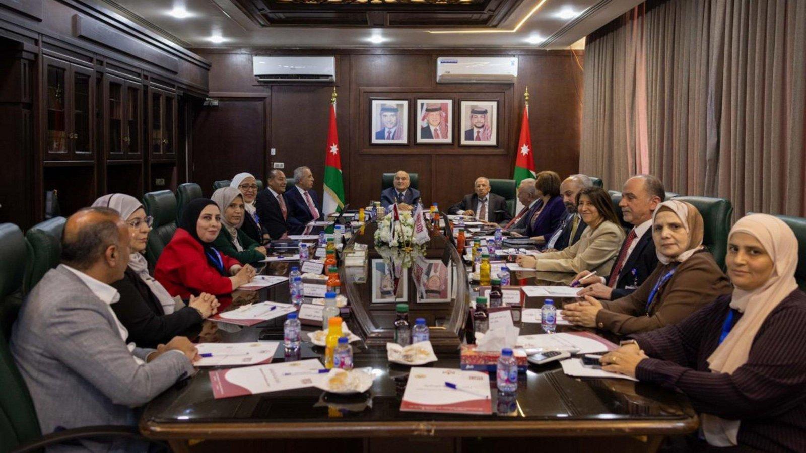 الأمير الحسن يزور المكتبة الوطنية ويؤكد أهمية حماية الذاكرة الوطنية في عصر الذكاء الاصطناعي