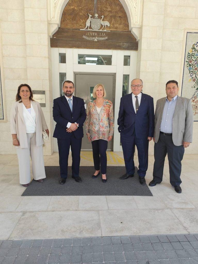 الاتحاد النوعي للنحالين الأردنيين يزور السفارة الأسترالية ويبحث آفاق التعاون ودعم النحالين