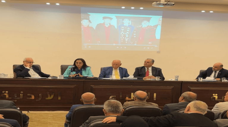 ندوة بإربد تستعرض كتاب "محطات في حياتي" للدكتور سلطان أبو عرابي
