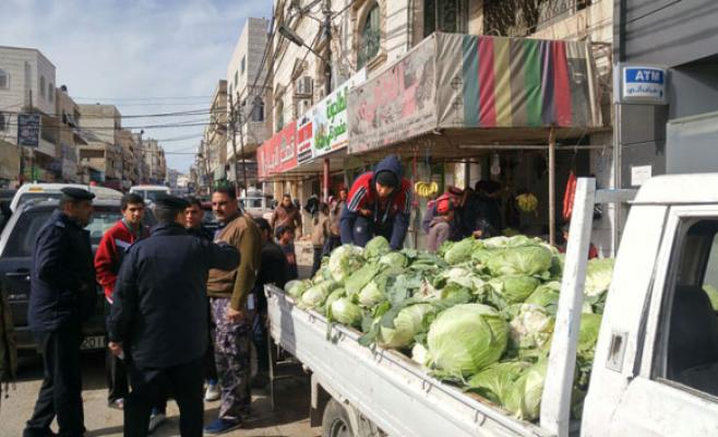 شكاوى من عودة انتشار البسطات في كفرنجة