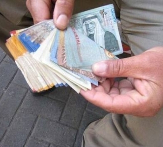 20 دينارا زيادة للمستفيدين من المعونة