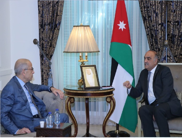 رئيس الوزراء يستقبل محافظ مصرف ليبيا المركزي