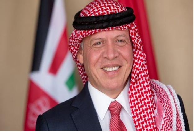 الملك يهنئ رئيس مجلس الوزراء العراقي بنيل حكومته الثقة