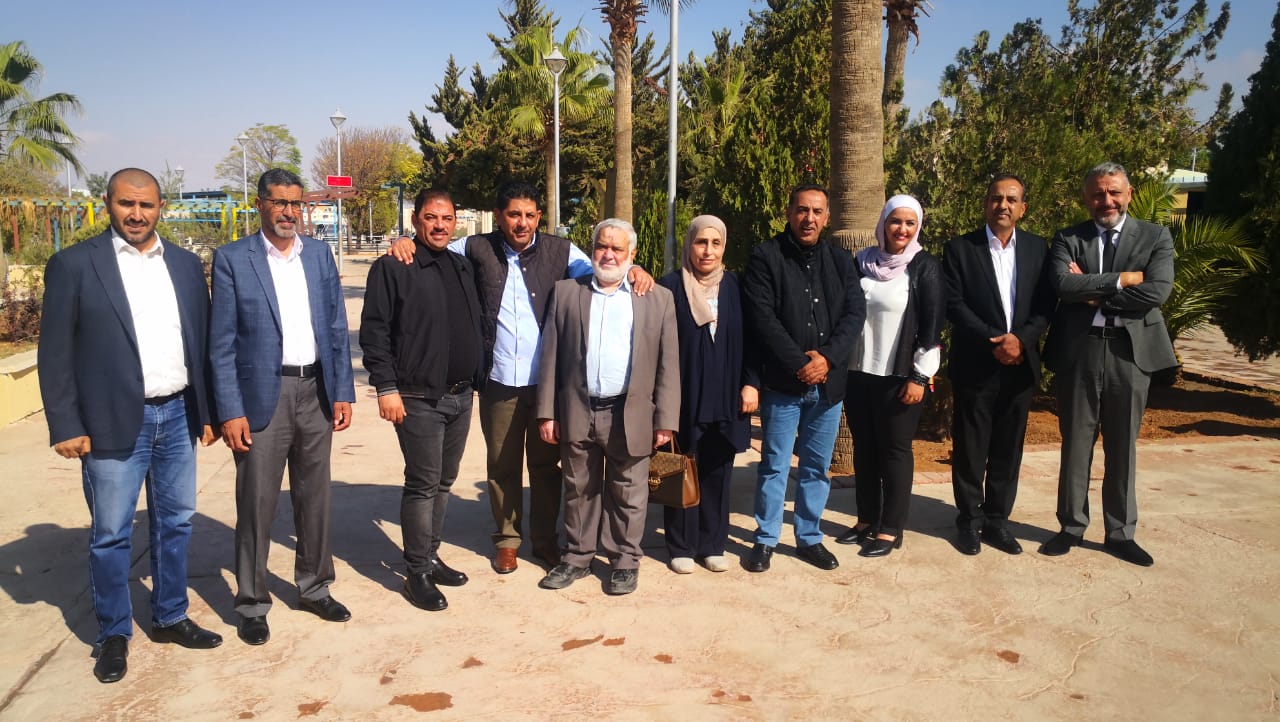 اللجنة المجتمعية في مجلس الامانة تزور حدائق الملكة رانيا العبدالله