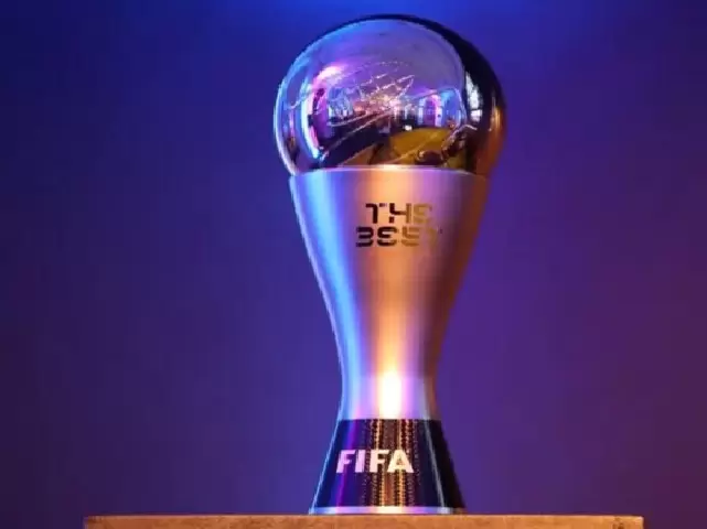 (فيفا) يعلن عن المرشحين لجائزة أفضل لاعب في العالم
