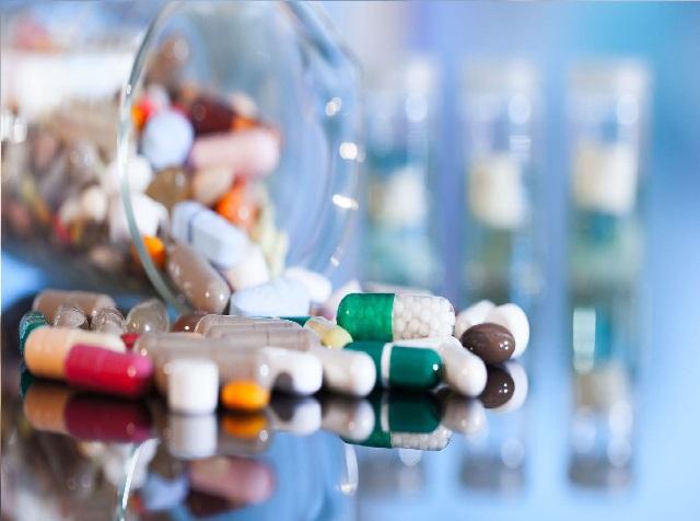 نقيب الصيادلة: انقطاع أدوية أجنبية بسبب النزاعات العالمية