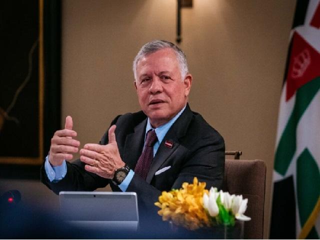 الملك: أهمية تكثيف جهود الدفع نحو التهدئة وخفض التصعيد بالأراضي الفلسطينية