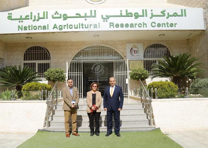 رندا أبو الحُسن ممثل UNDP في الأردن تزور الوطني للبحوث الزراعية