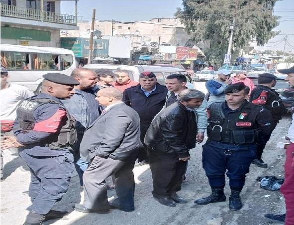 حملة على البسطات والبيع العشوائي في الزرقاء