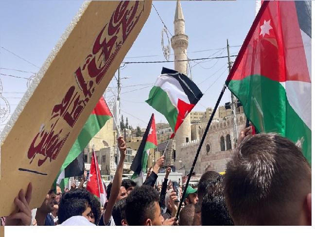 مسيرة وسط البلد تندد بالاقتحامات الإسرائيلية للأقصى
