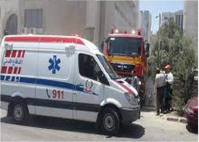 21 إصابة بتصادم حافلة و'قلاب' في اربد