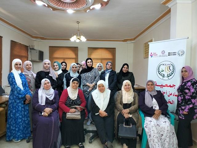 عجلون :  ورشة عمل عن حماية المراة من العنف الاقتصادي في القوانين الأردنية براجب ..صور 