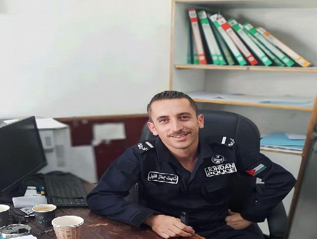 مبارك الترفيع برتبة وكيل لــ ثابت جمال ابو هليل
