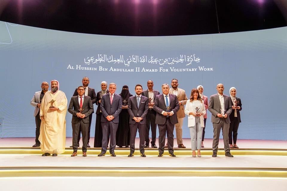ولي العهد، يكرّم زها الثقافي ضمن الفائزين بجائزة الحسين بن عبدالله الثاني للعمل التطوعي.