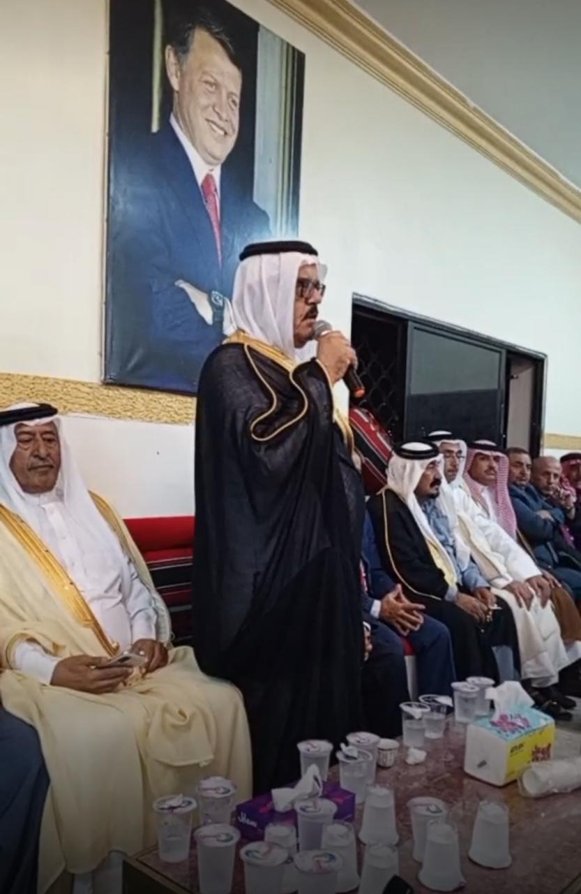 الفريحات يقبلون اعتذار الصحفي عمر كلاب ..تفاصيل 