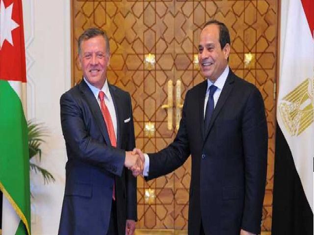 الملك والرئيس المصري يبحثان العلاقات الثنائية المتينة والأوضاع الإقليمية