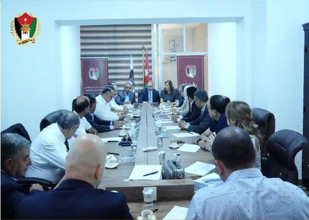الميثاق الوطني يشهد بالقرار الحكومي بوقف الوثائق الورقيه