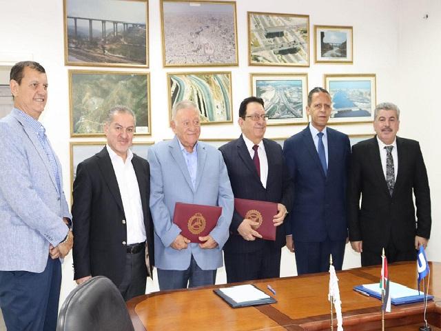 توقيع اتفاقية تعاون بين نادي السيارات الملكي والاتحاد العربي للنقل البري