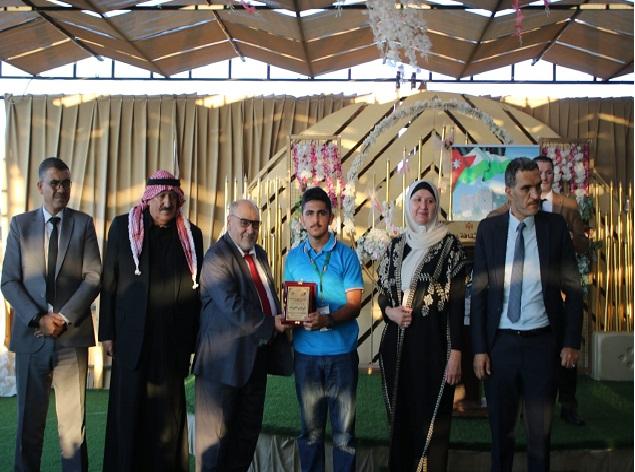 منتدى جبل عوف يكرم الزميل فريحات
