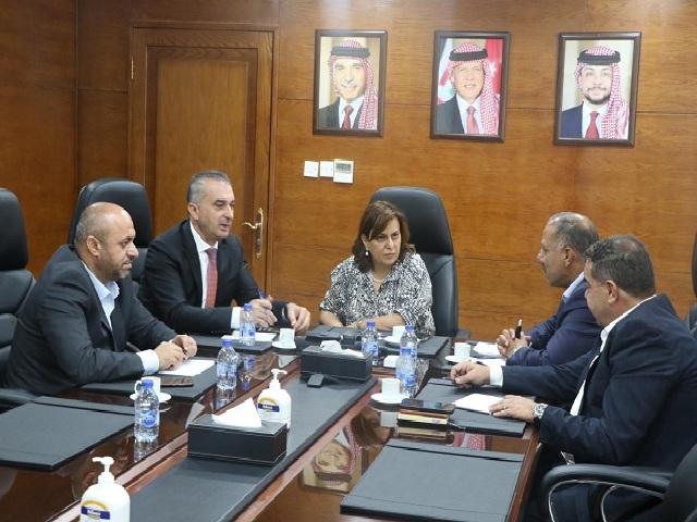 النائب هيثم زيادين يبحث مع وزيرة الاستثمار فرص الاستثمار ودعم مشاريع