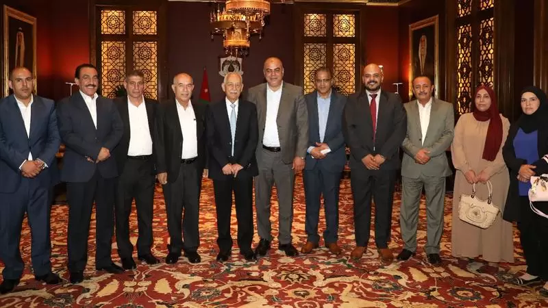 العيسوي يلتقي وفداً من أعضاء مجلس محافظة مأدبا