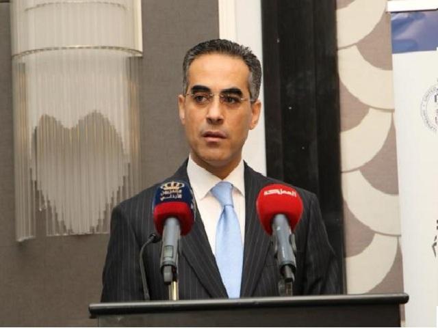 أبو عرابي: يفتتح جلسة لمناقشة خطة USAID لدعم البلديات
