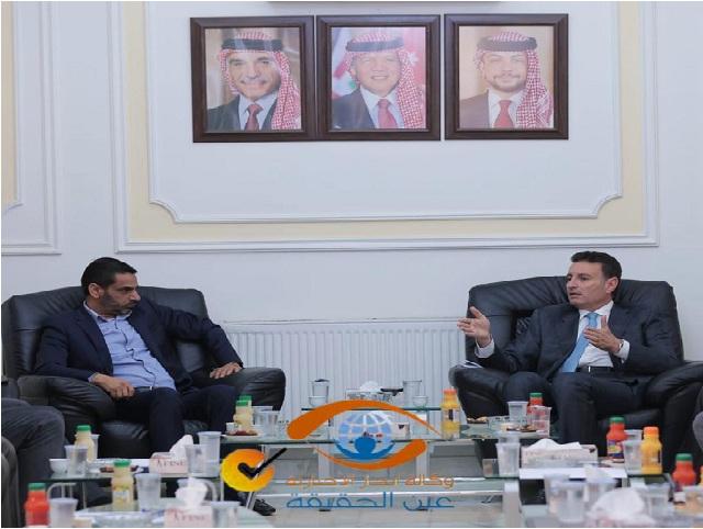 الصفدي من نقابة الصحفيين: ملتزمون بدعم الصحف الورقية والمسار المهني للتلفزيون وبترا