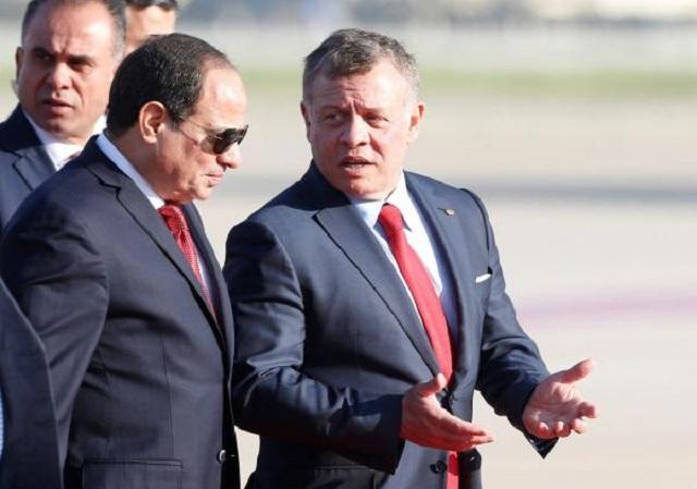 الملك يغادر إلى القاهرة للقاء السيسي