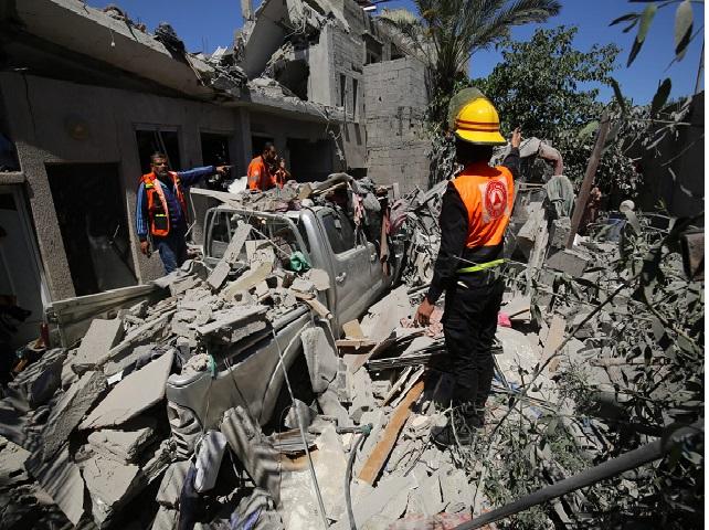 الاحتلال يكثف قصفه لتجمعات المدنيين في غزة