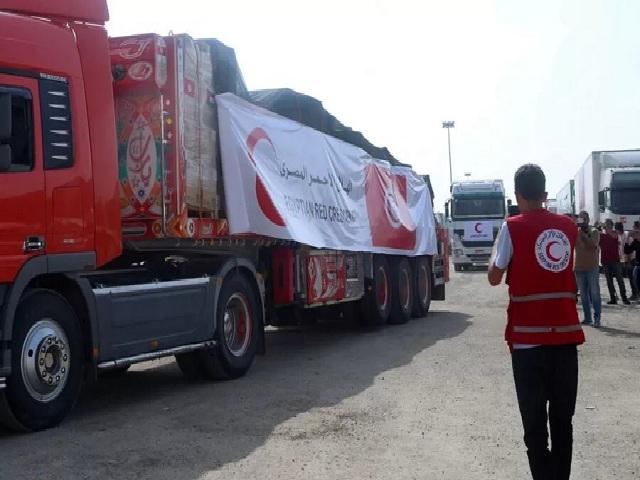 الهلال الأحمر المصري: يمكن إدخال شاحنات مساعدات الساعات المقبلة إلى غزة