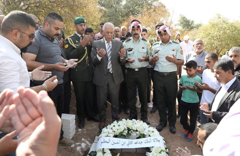 رئيس الديوان الملكي الهاشمي يعزي عشيرة القلاب