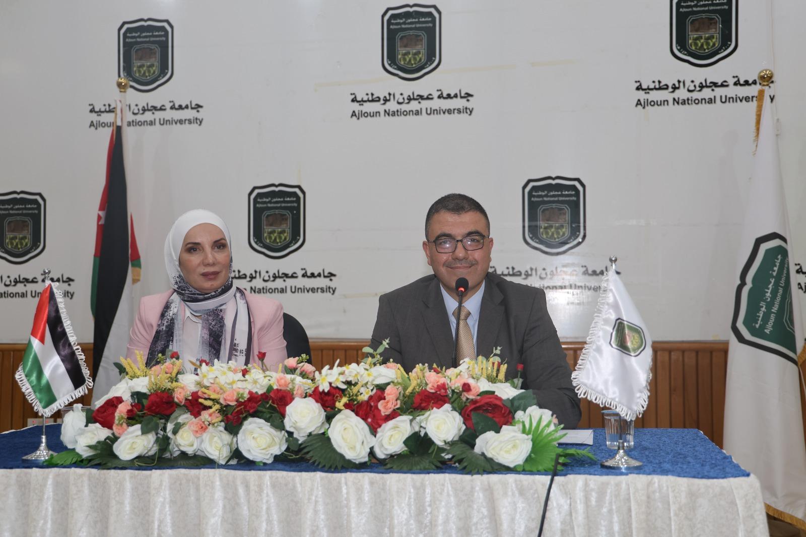 رئيس جامعة عجلون الوطنية يلتقي الطلبة الجدد