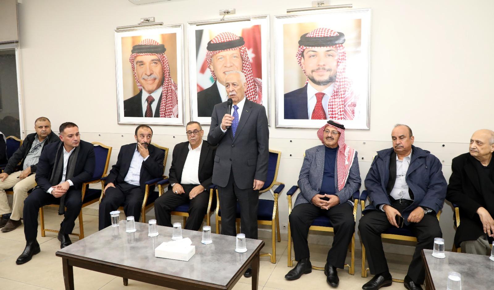 العيسوي يعزي  آل اللهيمق