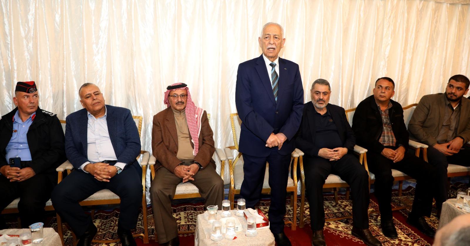 العيسوي يعزي عشيرة المومني / محافظة الزرقاء