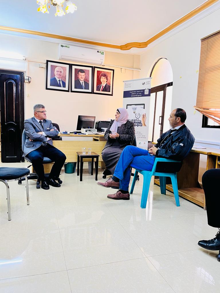 المهندس القضاه يزور جمعية سيدات وادي راجب التعاونية .