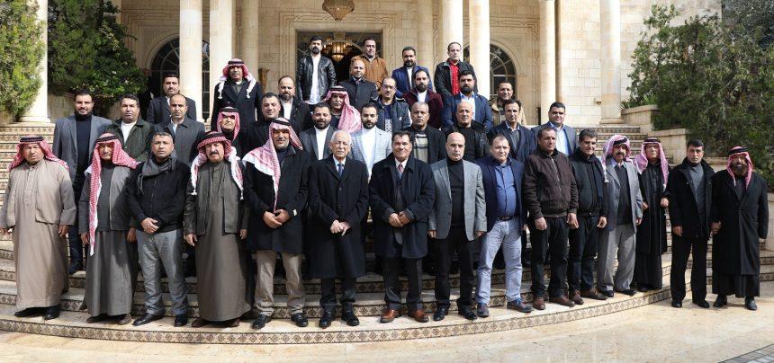 رئيس الديوان الملكي يلتقي وفدا من أبناء عشائر الزبيد