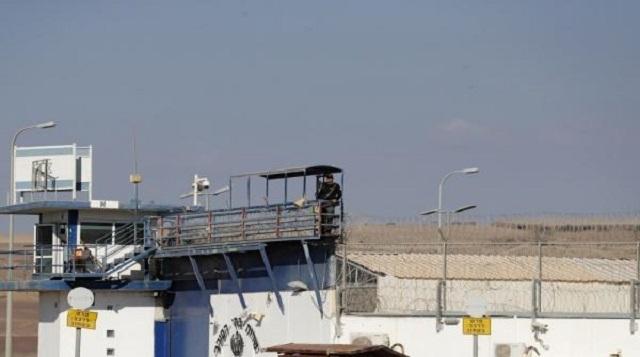 الاحتلال يفرج عن 71 معتقلا من غزة بينهم 19 معتقلة