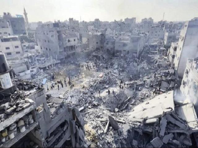 الاحتلال يواصل عدوانه على غزة لليوم 136