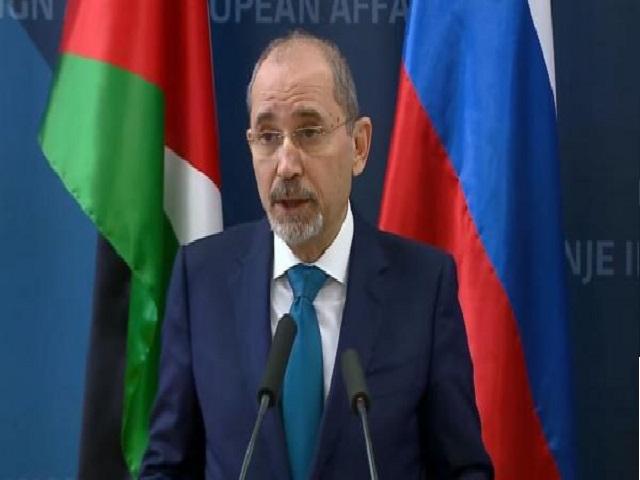 الصفدي: كل دولار يؤخذ من الأونروا يمثّل قطعة خبز تُسلب من فم طفل جائع