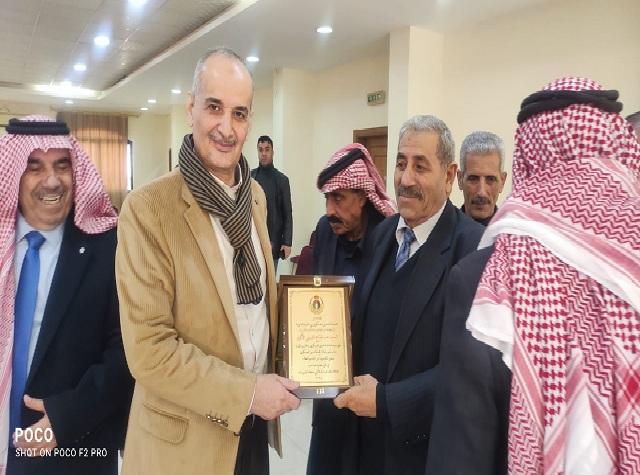 المدير العام يزور تعاونيات بمأدبا ويلتقي المحافظ