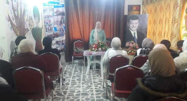 ورشة عمل حول الأمن الغذائي في مركز شابات صخرة